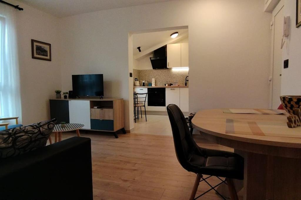 Cute Apartment Marla Art Close To Center Pula Zewnętrze zdjęcie